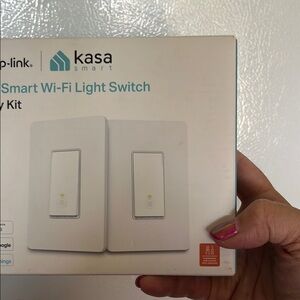 Smart Wi-Fi Light Switch Kit - White 2 switches- Brand new without tags